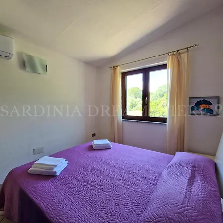 Fantasia 100 M From The With Private Parking Ferienhaus